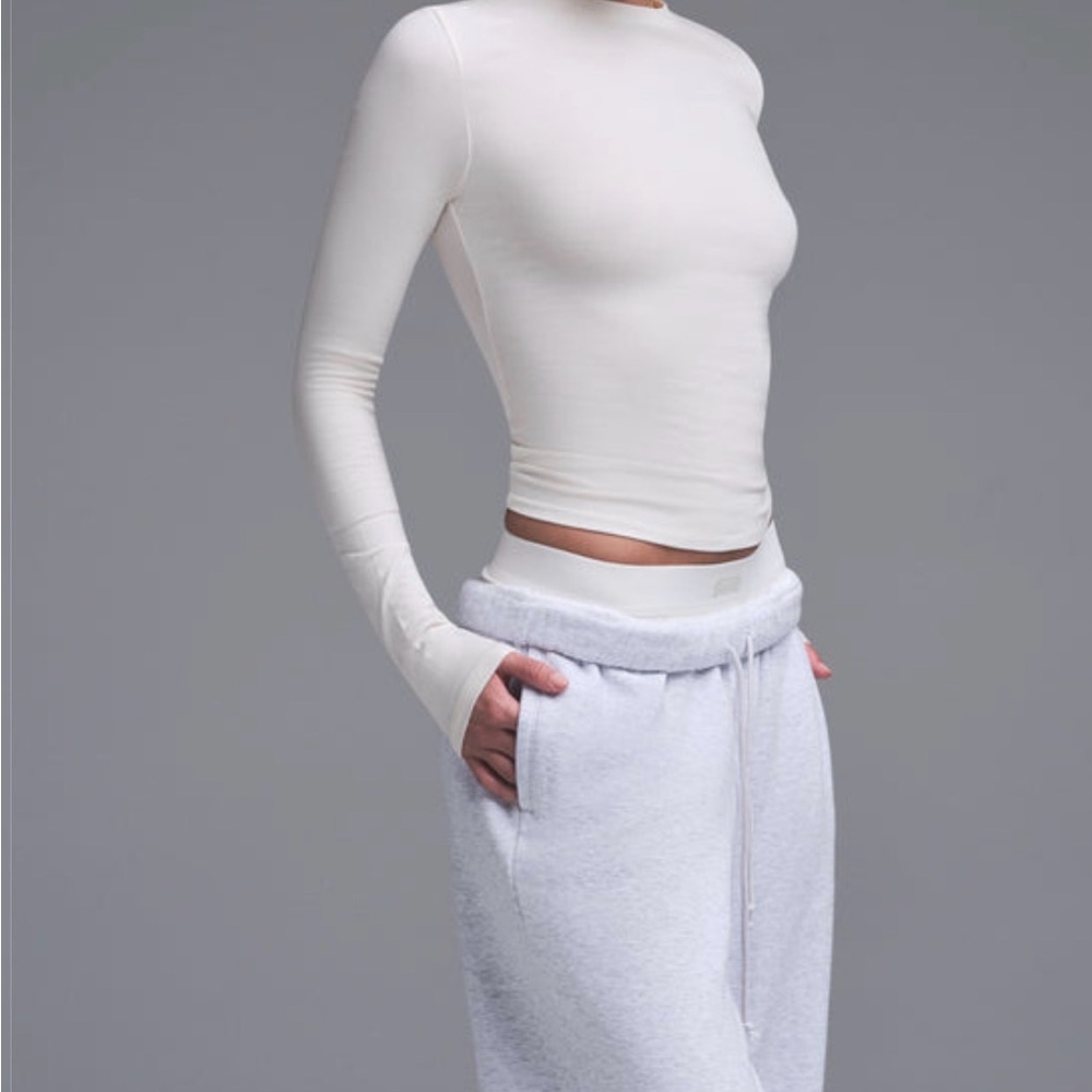 SKIMS Cotton Jersey White Long-Sleeve Crewneck Crop Top